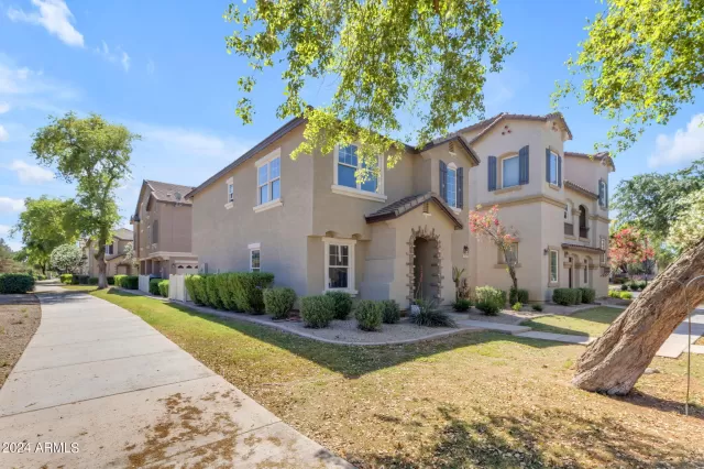 MLS: 6697051 Condo For Sale