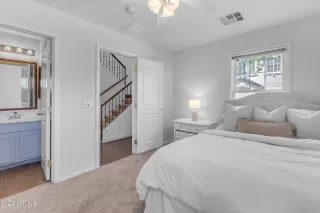 Photo #3: 6697051 Listing