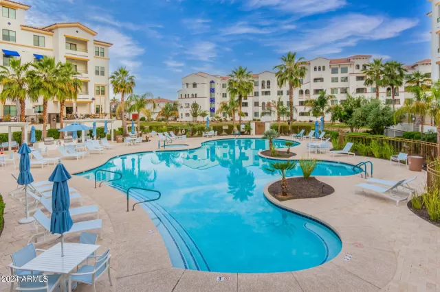 MLS: 6697079 Condo For Sale