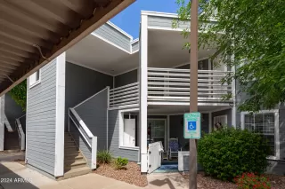 Photo #3: 6697748 Listing