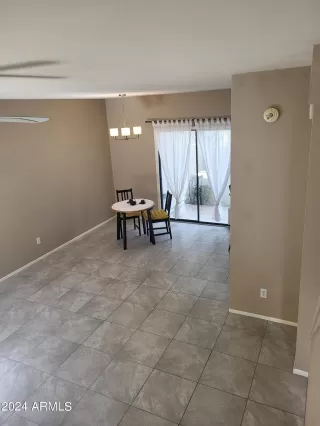 Photo #4: 6697787 Listing