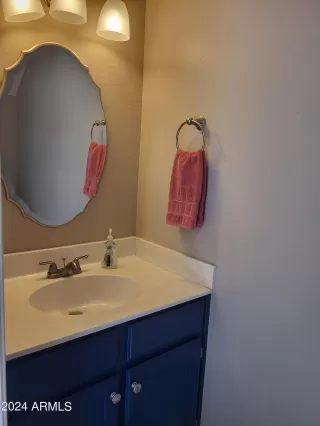 Photo #5: 6697787 Listing