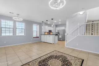 Photo #3: 6697794 Listing