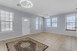 Photo #6: 6697794 Listing