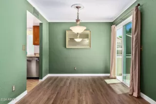 Photo #4: 6697896 Listing 