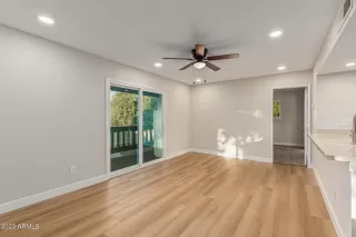 Photo #6: 6697902 Listing