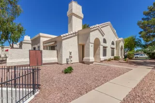 Photo #2: 6697916 Listing