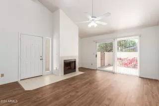 Photo #5: 6697916 Listing