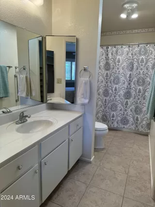 Photo #6: 6698100 Listing