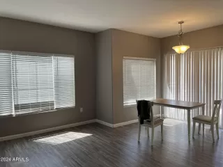 Photo #2: 6698112 Listing