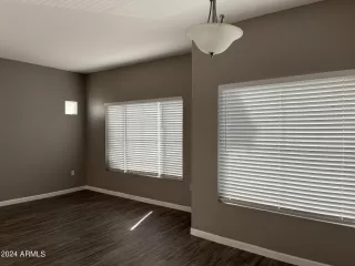 Photo #3: 6698112 Listing