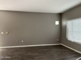 Photo #4: 6698112 Listing