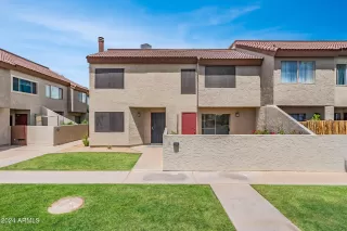 Photo #2: 6698129 Listing 