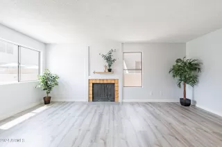 Photo #3: 6698129 Listing 