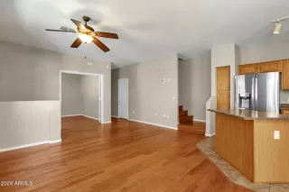 Photo #3: 6698156 Listing