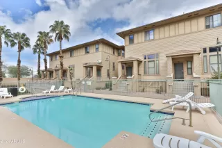 Photo #2: 6698225 Listing 