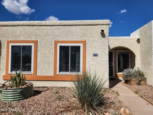 MLS: 6698315 Condo For Sale