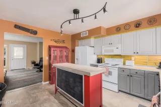 Photo #3: 6698315 Listing 