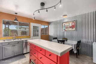 Photo #5: 6698315 Listing 