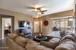 Photo #3: 6698380 Listing