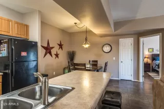 Photo #6: 6698380 Listing