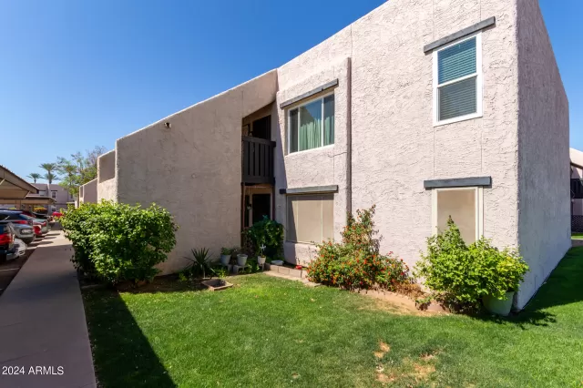 MLS: 6699117 Condo For Sale