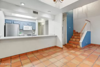 Photo #6: 6699294 Listing 