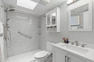 Photo #6: 6699441 Listing