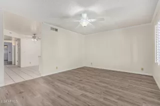 Photo #4: 6699479 Listing