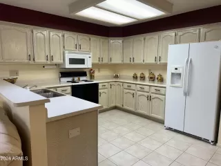 Photo #5: 6699485 Listing 