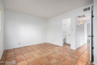 Photo #6: 6699555 Listing