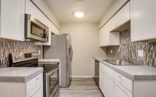 Photo #5: 6699562 Listing