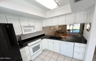 Photo #6: 6699588 Listing