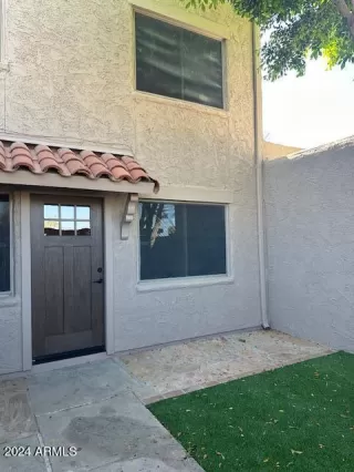 Photo #2: 6699838 Listing