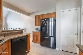 Photo #4: 6699845 Listing