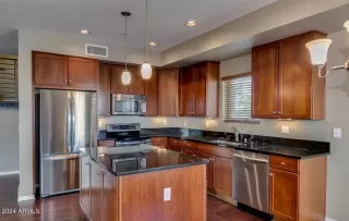 Photo #2: 6699940 Listing 