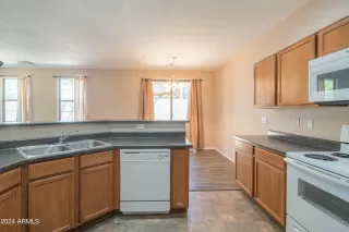 Photo #2: 6699942 Listing