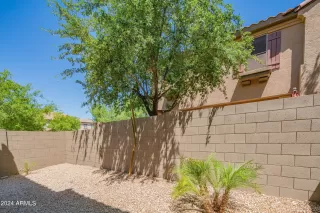 Photo #5: 6699942 Listing