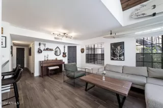 Photo #3: 6700173 Listing 