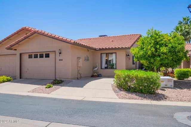 MLS: 6700460 Condo For Sale