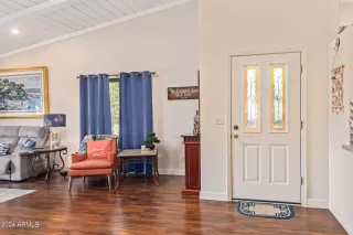 Photo #4: 6700460 Listing