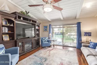 Photo #6: 6700460 Listing