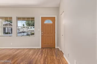 Photo #5: 6700471 Listing