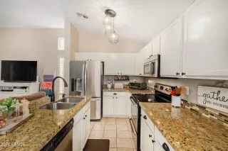 Photo #2: 6700598 Listing 