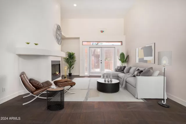 MLS: 6700785 Condo For Sale