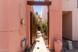 Photo #2: 6700785 Listing 