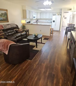 Photo #5: 6700930 Listing 