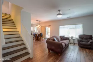 Photo #4: 6701126 Listing