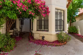 Photo #6: 6701174 Listing