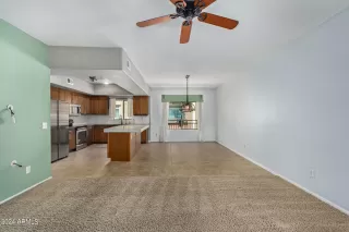 Photo #2: 6701181 Listing 